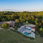 Villa Eternelle