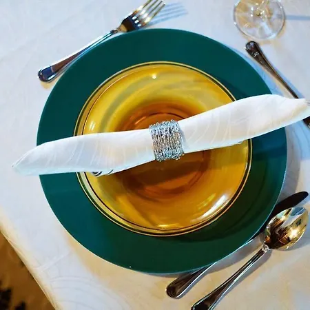 فيلة Eternelle Juršići